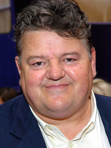 Archivo:Robbie Coltrane.jpg