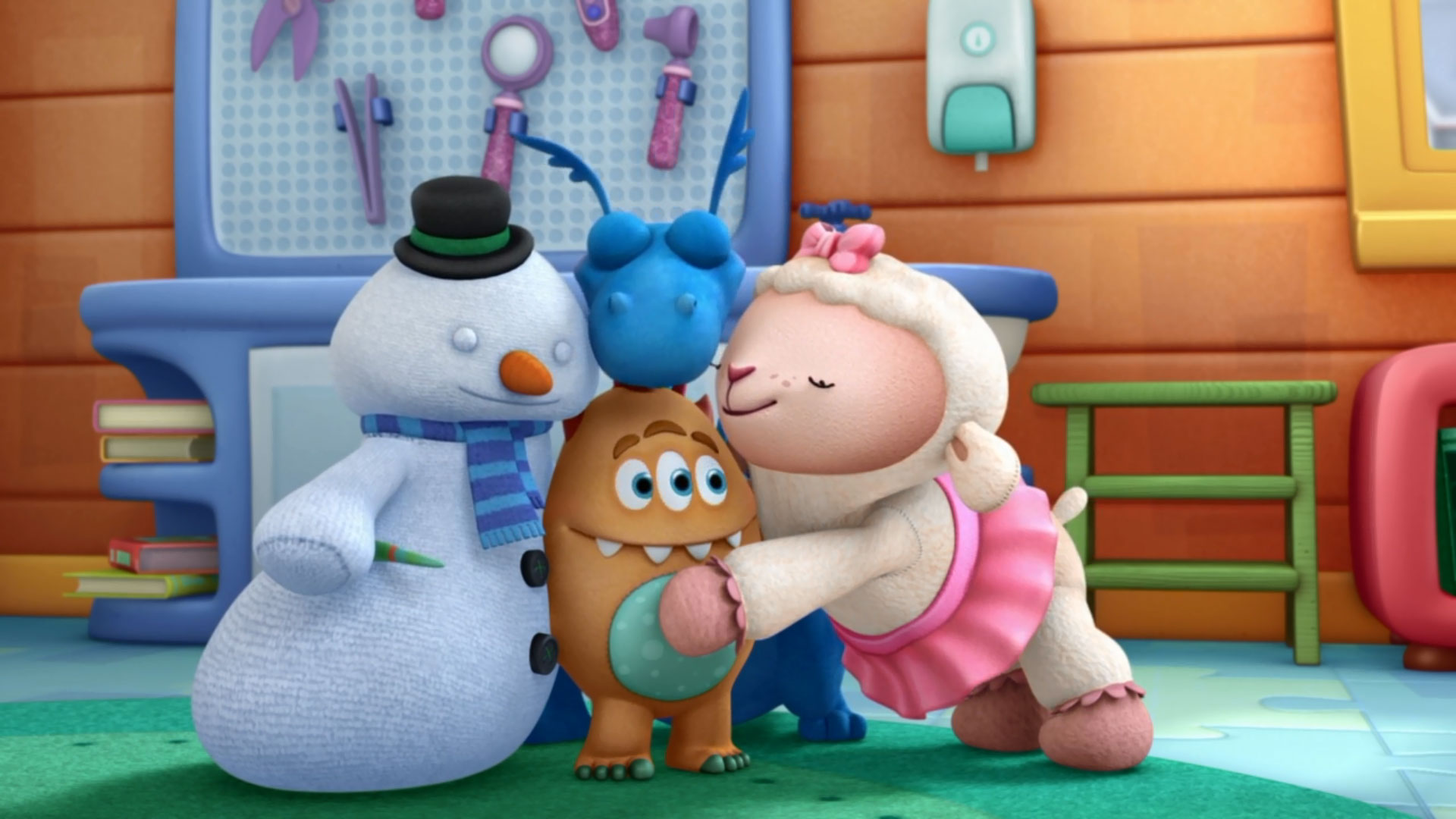 Image - Lambie, stuffy and chilly cuddle charlie.jpg | Doc McStuffins ...
