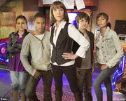 Sja s2 ep00 team.jpg