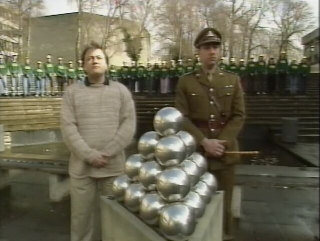 Ficheiro:Downtime balls.jpg