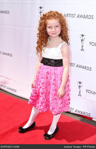 File:Francesca-capaldi-33rd-young-artist-awards-1N9bE8.jpg