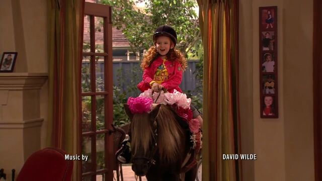 File:Chloe DWAB.jpg