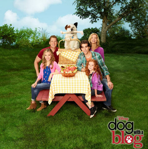 File:Dog-with-a-blog-cast-season-2.jpg