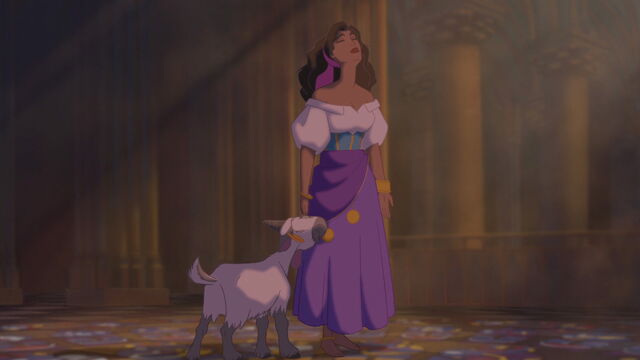 Archivo:Esmeralda 12.jpg