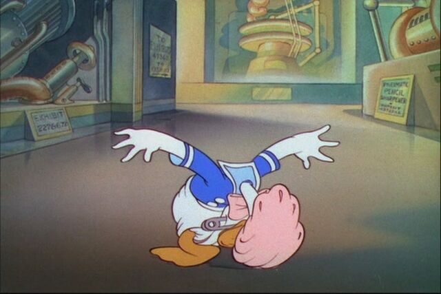 File:Donald Duck Modern Inventions 112.jpg