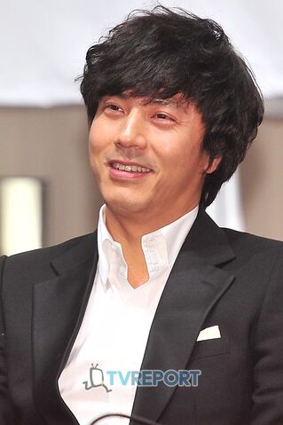 Archivo:Han-jae-suk.jpg