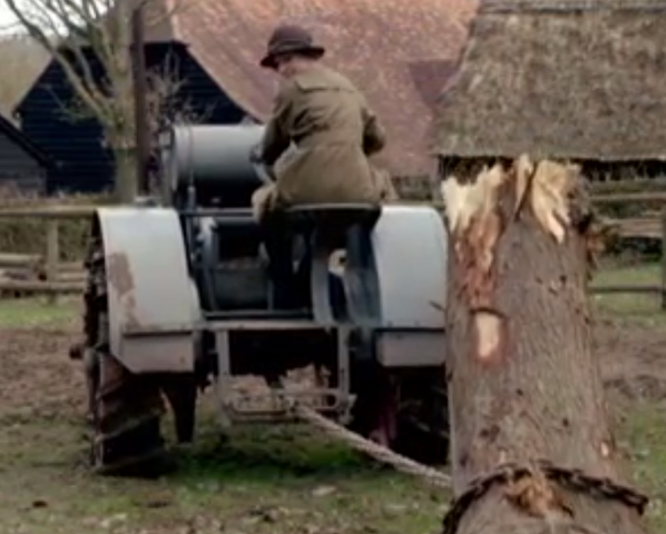 File:TractorS2E2.png