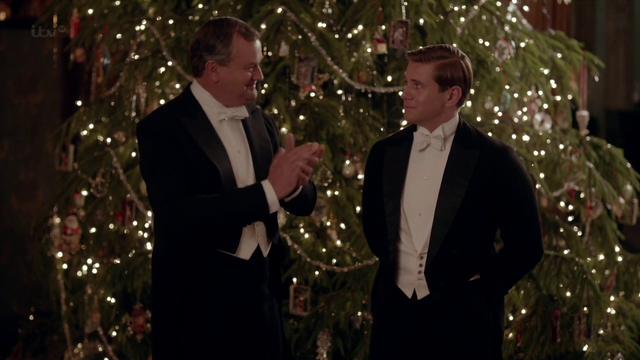 File:Vlcsnap-2014-12-28-01h09m15s149.png