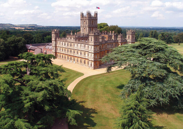 File:Downton-Abbey-Tour 1.jpg