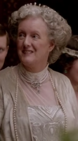 File:LadyManville.png