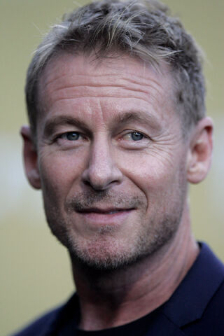 File:Richard Roxburgh 2013.jpg
