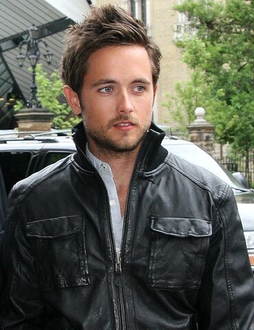 Datei:Justin Chatwin.jpg