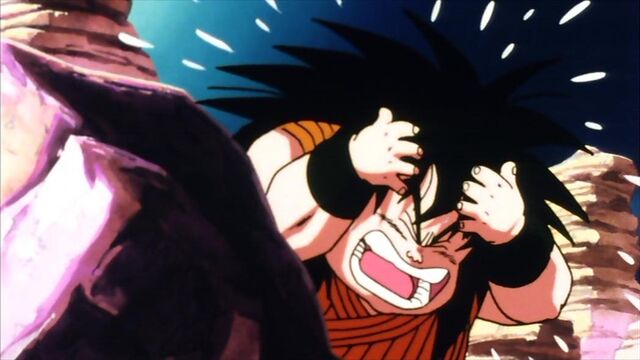 File:Yajirobe scared.jpg