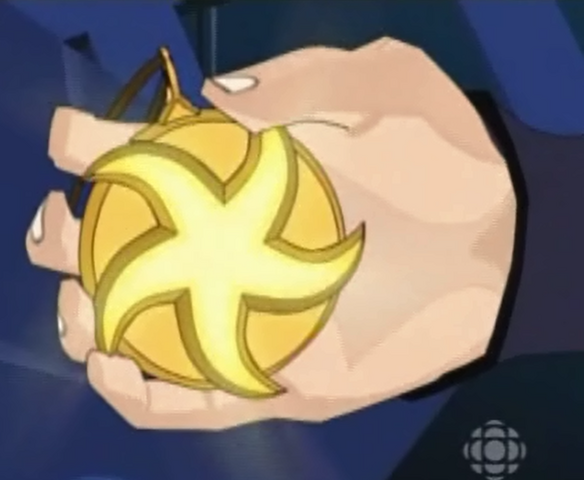 File:Gold amulet.png