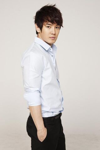 Archivo:Hwan Hee9.jpg