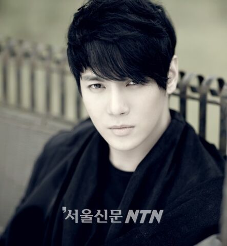 Archivo:Hwan Hee2.jpg