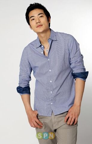Archivo:Kim Kang Woo1.jpg