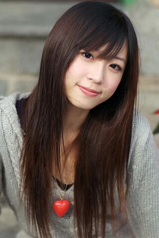 Archivo:Angel-Hong-pictures-1.jpg