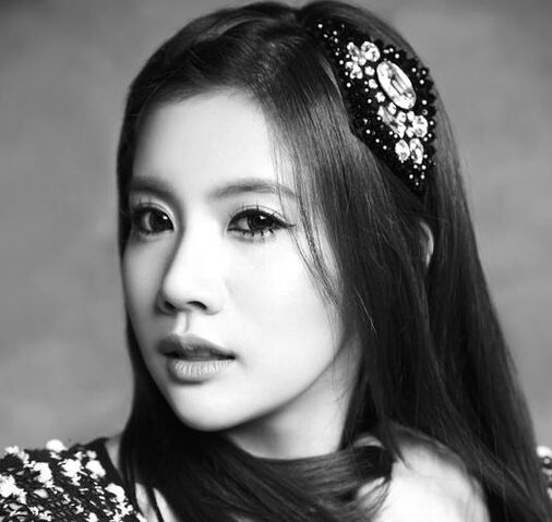 Archivo:Jinyoo4444.jpg