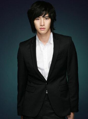 Archivo:LeeHaeWoo.jpg