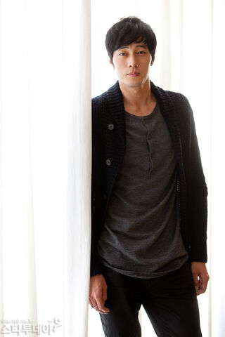 Archivo:So Ji Sub9.jpg