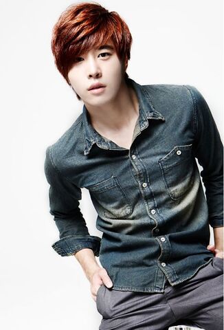 Archivo:Kim Kwon.jpg