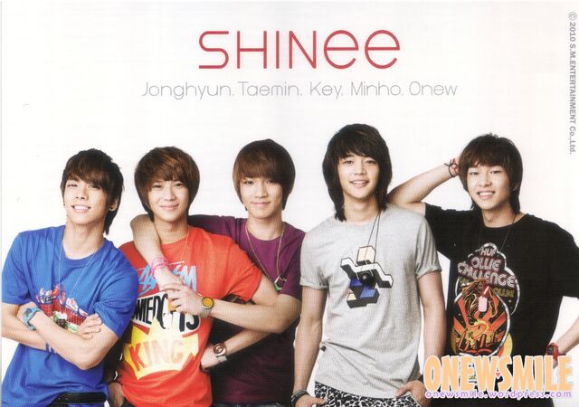 Archivo:Shinee7y657657.jpg