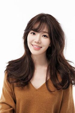 Lee Moon Jung6.jpg