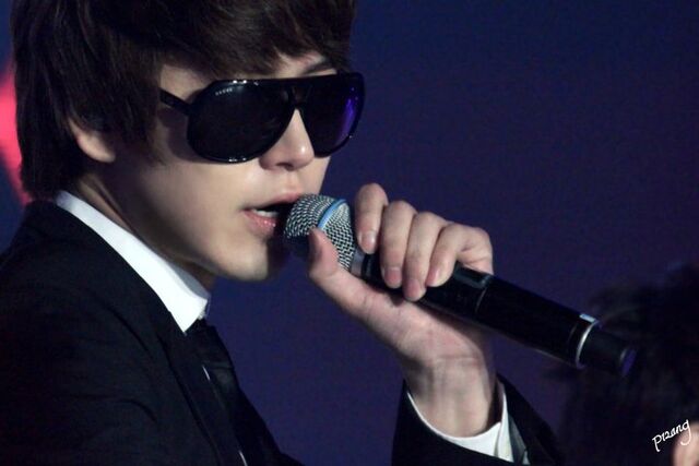 Archivo:Cho kyuhyun (16).jpg