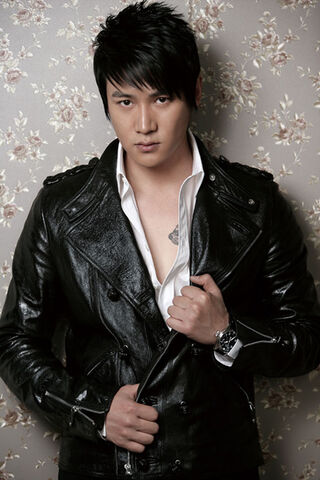 Archivo:Lu Yi.jpg