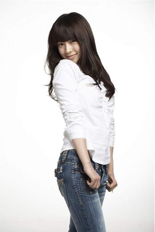 Archivo:Yoo Ji Eun.jpg