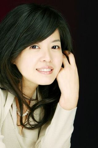 Archivo:Kim Yeo Jin1.jpg