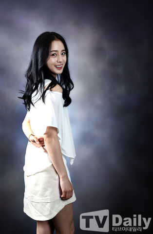 Archivo:Kim Tae Hee29.jpg