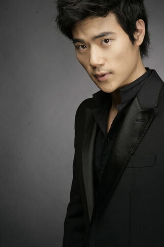 Archivo:Kim Kang Woo6.jpg