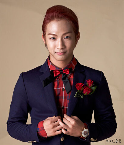 Archivo:Jun Yong4.jpg