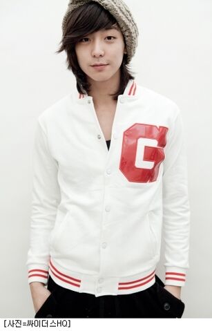Archivo:Hyun Woo5.jpg