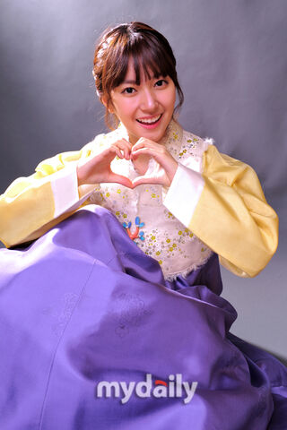 Archivo:Kim Min Ji9.jpg