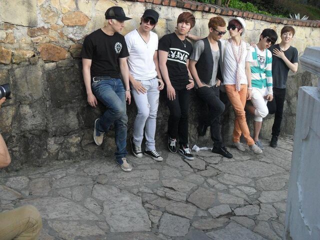 Archivo:U-KISS 0.jpg