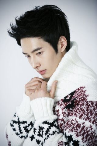 Archivo:Ji Hoo2.jpg