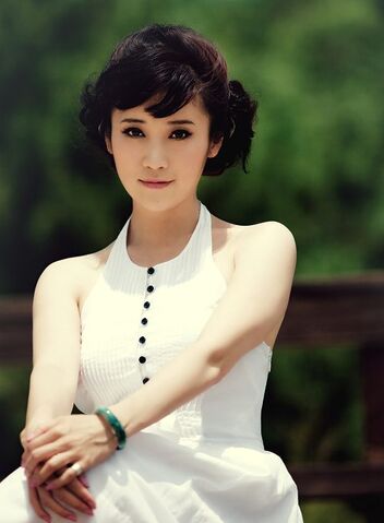 Archivo:Zhang Tong.jpg
