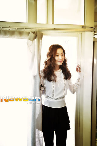 Archivo:Kim Hee Sun11.jpg