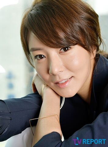 Archivo:Jung Ji Yoon18.jpg
