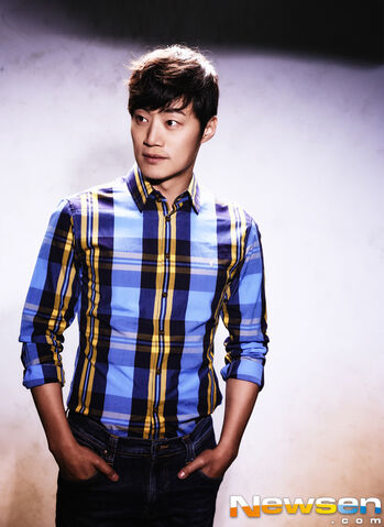 Archivo:Lee Hee Joon24.jpg