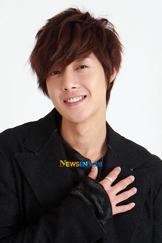 Archivo:Kim Hyun Joong5.jpg