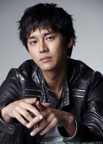 Archivo:Sung Hyuk.jpg