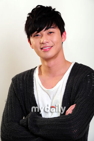 Archivo:Park Seo Joon3.jpg