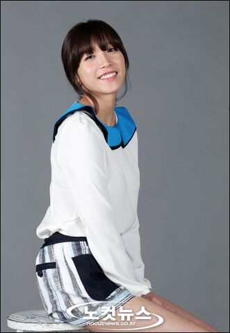 Archivo:Lee Cho Hee9.jpg