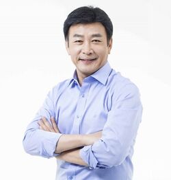 Kil Yong Woo.jpg