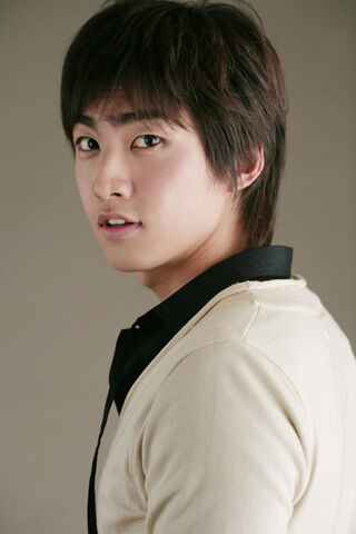 Archivo:Baek Hyun4.jpg
