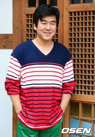 Archivo:Yoon Je Moon27.jpg